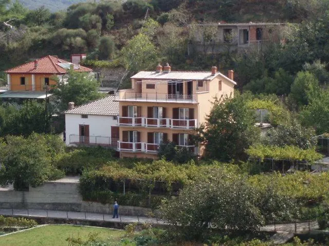 Familija Tariba Konukevi